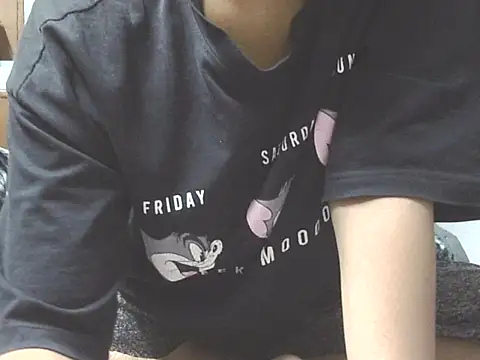 Snapshot of Supriya201 chatting on 11/24/25, 12:27 Supriya201 online show from 11/24/25, 12:27