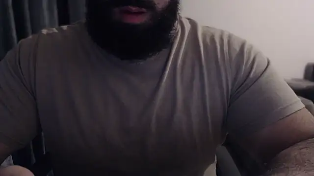 hugemachohandsome online show from 11/28/25, 10:56