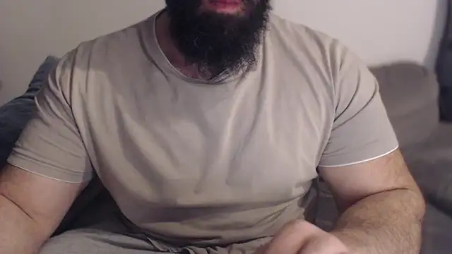 hugemachohandsome online show from 04/20/26, 08:54