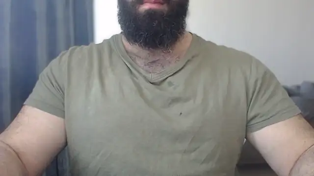 hugemachohandsome online show from 05/25/26, 07:25