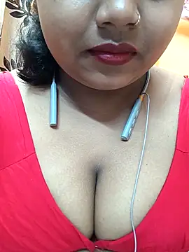 Sophiaboudi online show from 02/19/25, 05:16