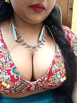 Sophiaboudi online show from 09/23/25, 04:32