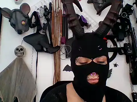 FeticheMacabre online show from 04/07/26, 04:40