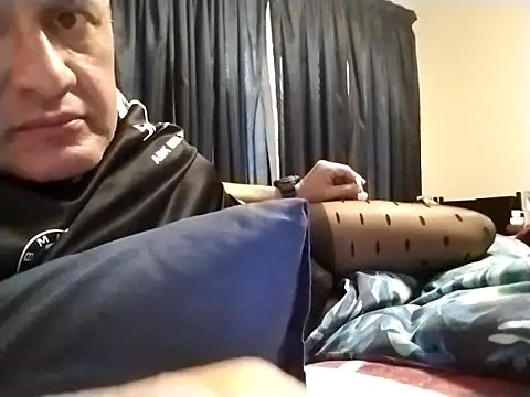 MattBratt online show from 05/30/26, 03:09