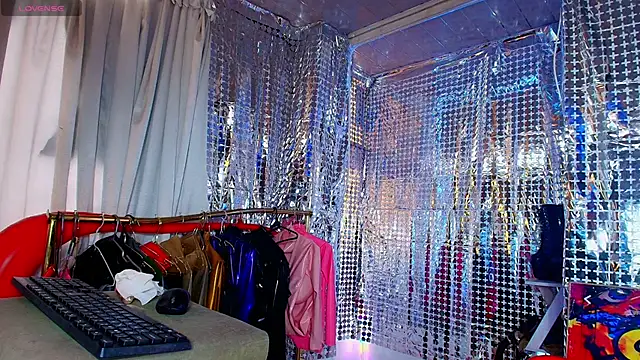 LatexDevil Blondie online show from 12/01/25, 03:50