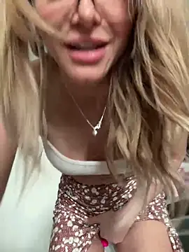 MessyNastyQueen online show from 03/22/25, 08:59