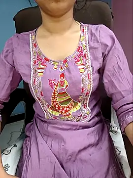 Aditi 1 online show from 04/20/26, 11:17