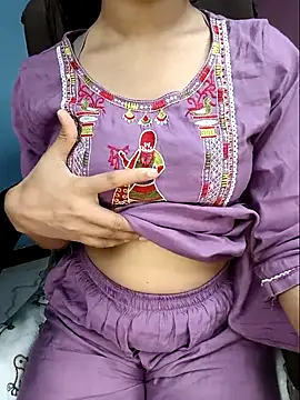 Aditi 1 online show from 04/21/26, 02:51