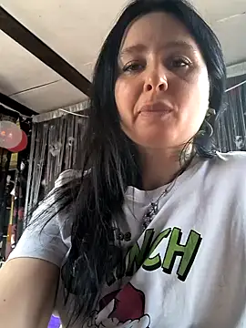 KikiXRed online show from 03/16/26, 10:52