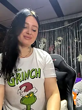 KikiXRed online show from 04/11/26, 04:17