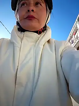 bellapaty online show from 12/23/24, 01:45