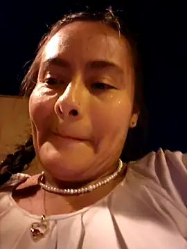 bellapaty online show from 09/17/25, 07:04