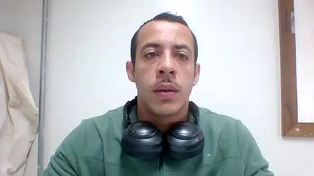 MachoScorpionCaralho online show from 06/03/26, 01:36