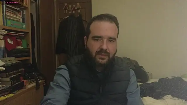 curiosillo83 online show from 02/26/25, 10:42