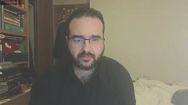 curiosillo83 online show from 03/04/25, 03:15