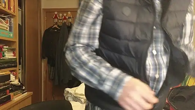 curiosillo83 online show from 03/10/26, 03:17