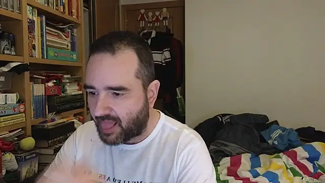 curiosillo83 online show from 04/06/26, 07:53