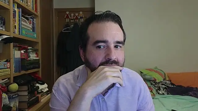 Snapshot of curiosillo83 chatting on 07/03/26, 03:40 curiosillo83 online show from 07/03/26, 03:40