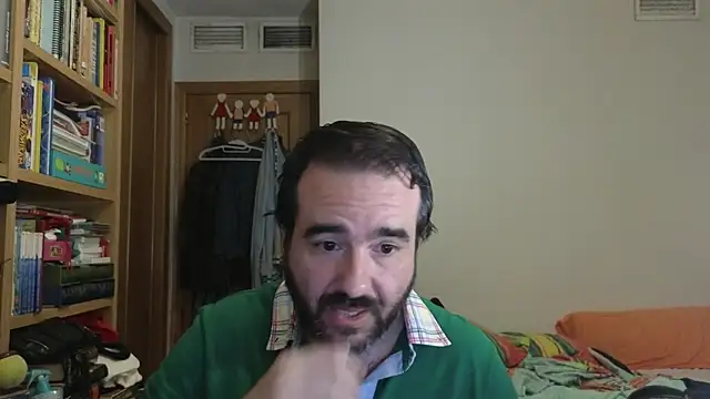 Snapshot of curiosillo83 chatting on 07/11/26, 09:23 curiosillo83 online show from 07/11/26, 09:23