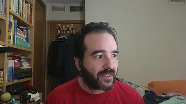 Snapshot of curiosillo83 chatting on 07/19/26, 10:13 curiosillo83 online show from 07/19/26, 10:13