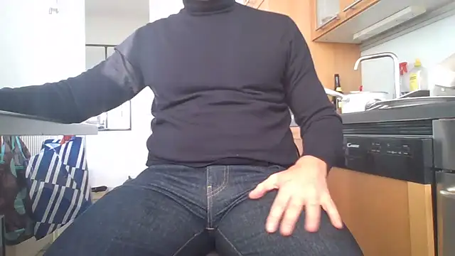 Snapshot of jouet75 chatting on 01/06/26, 12:42 jouet75 online show from 01/06/26, 12:42