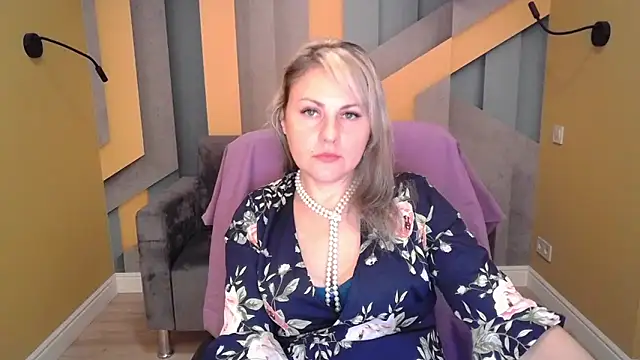 Candy Long online show from 11/07/25, 06:24