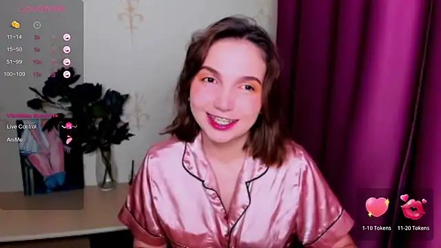 KindHazelHere  online show from 09/12/25, 05:24