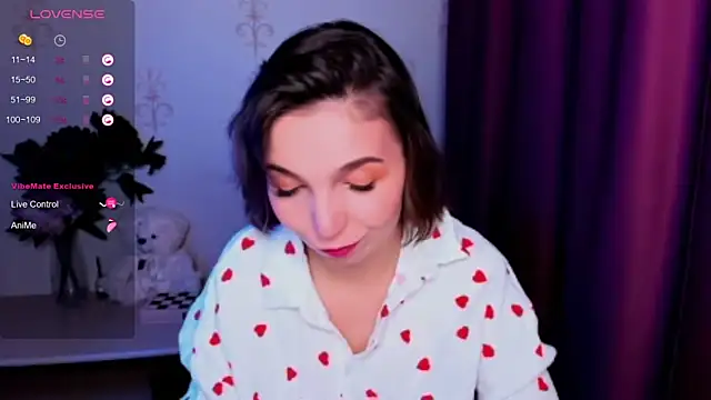 KindHazelHere  online show from 11/14/25, 10:07