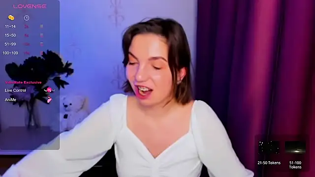 KindHazelHere  online show from 12/16/25, 03:44