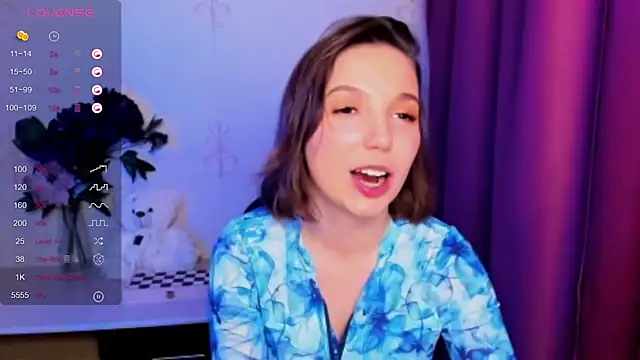 KindHazelHere  online show from 01/05/26, 05:27