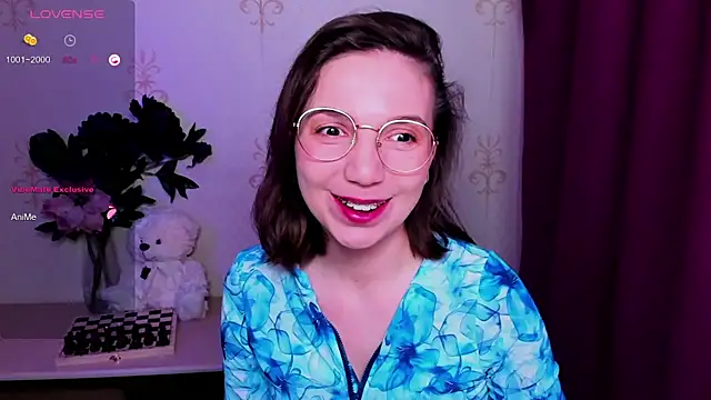 KindHazelHere  online show from 03/22/26, 11:52