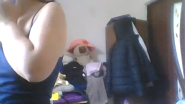 Snapshot of ShawnaAdams chatting on 07/14/26, 10:21 ShawnaAdams online show from 07/14/26, 10:21