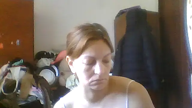 Snapshot of ShawnaAdams chatting on 07/18/26, 09:57 ShawnaAdams online show from 07/18/26, 09:57