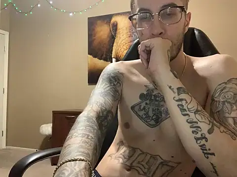 Snapshot of Bwcjoshbanks chatting on 07/17/26, 12:23 Bwcjoshbanks online show from 07/17/26, 12:23