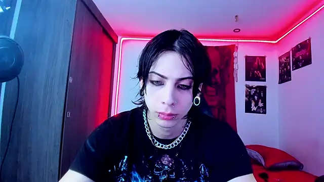 Snapshot of dussk_ chatting on 01/09/25, 06:59 dussk online show from 01/09/25, 06:59
