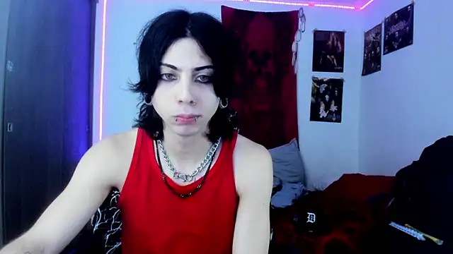 Snapshot of dussk_ chatting on 02/21/25, 04:29 dussk online show from 02/21/25, 04:29
