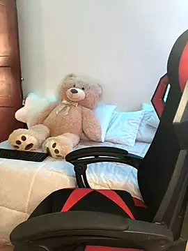 Snapshot of stevenSEX123 chatting on 12/01/24, 04:40 stevenSEX123 online show from 12/01/24, 04:40