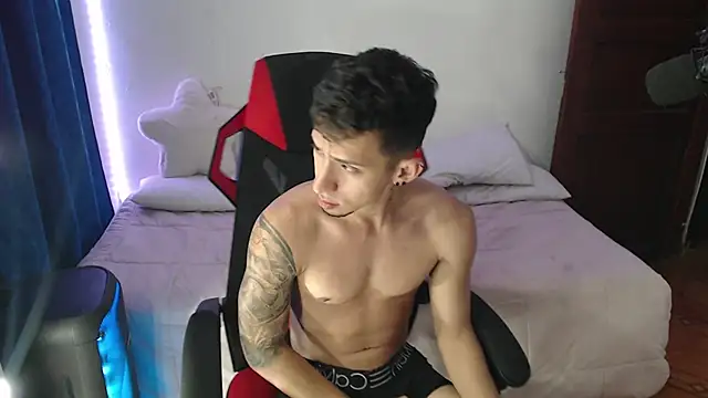 Snapshot of stevenSEX123 chatting on 01/29/25, 11:35 stevenSEX123 online show from 01/29/25, 11:35