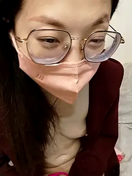 Lu Nana online show from 02/18/25, 04:59