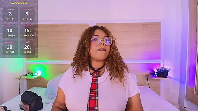  nickypurple  online show from 02/19/26, 07:21