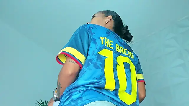 Hellen Sky online show from 11/19/25, 07:03