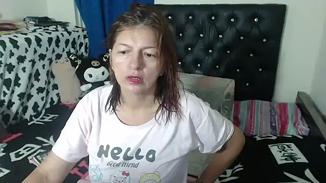 Snapshot of jellyfishhot chatting on 11/26/25, 09:27 jellyfishhot online show from 11/26/25, 09:27