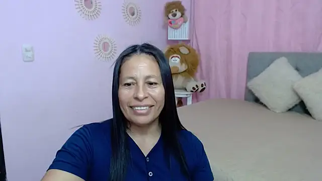 mature martina online show from 10/03/25, 01:13