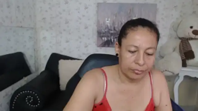 mature martina online show from 05/26/26, 08:16
