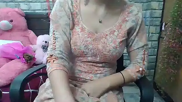 Sexy iknoor online show from 02/16/25, 05:04