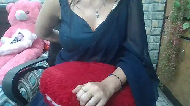 Sexy iknoor online show from 03/13/25, 10:47