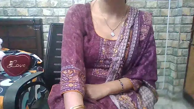 Sexy iknoor online show from 11/13/25, 04:33