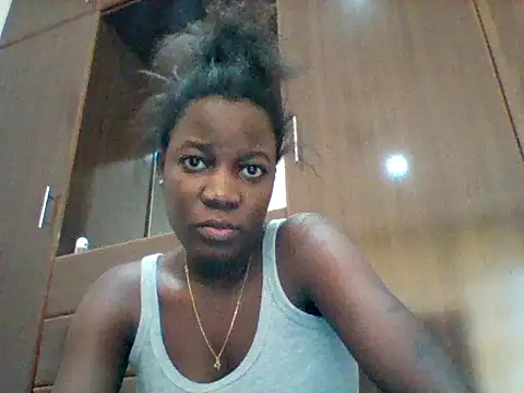 Alessandrajenna online show from 04/19/26, 08:57