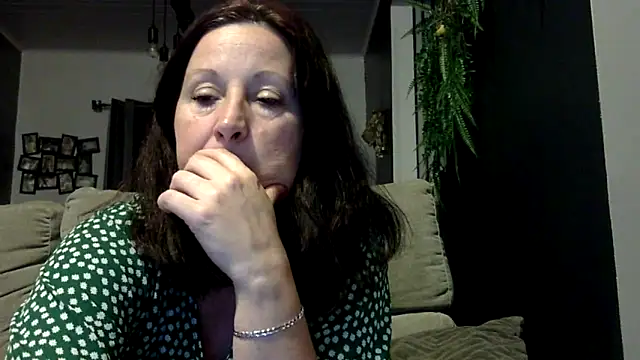 feline27 online show from 04/14/26, 09:21