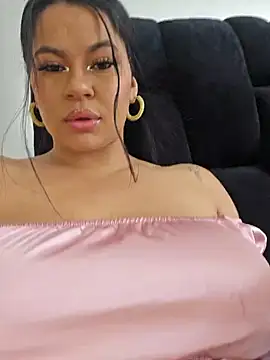 Margaret Saunders online show from 02/15/25, 03:39